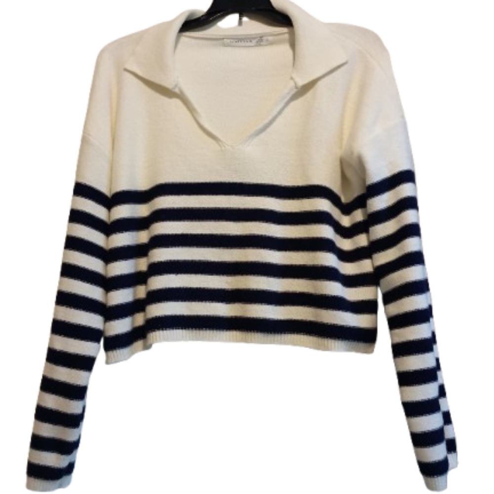 Altar'd State Ivory/Navy Stripped Cropped Sweater Soft Size Large Beach/Coastal